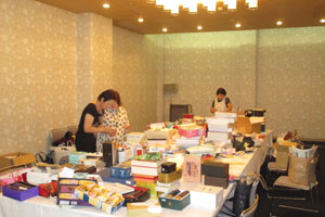 沢山のバザー商品をご提供頂きました♪