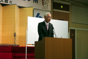 新春講演会と落語会を開催しました