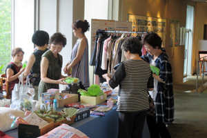 第14回　女性部会チャリティーバザーが開催されました