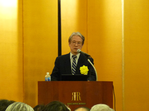 講師の辺真一氏