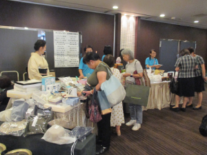 チヤリティバザー＆チヤリティマルシェ開催