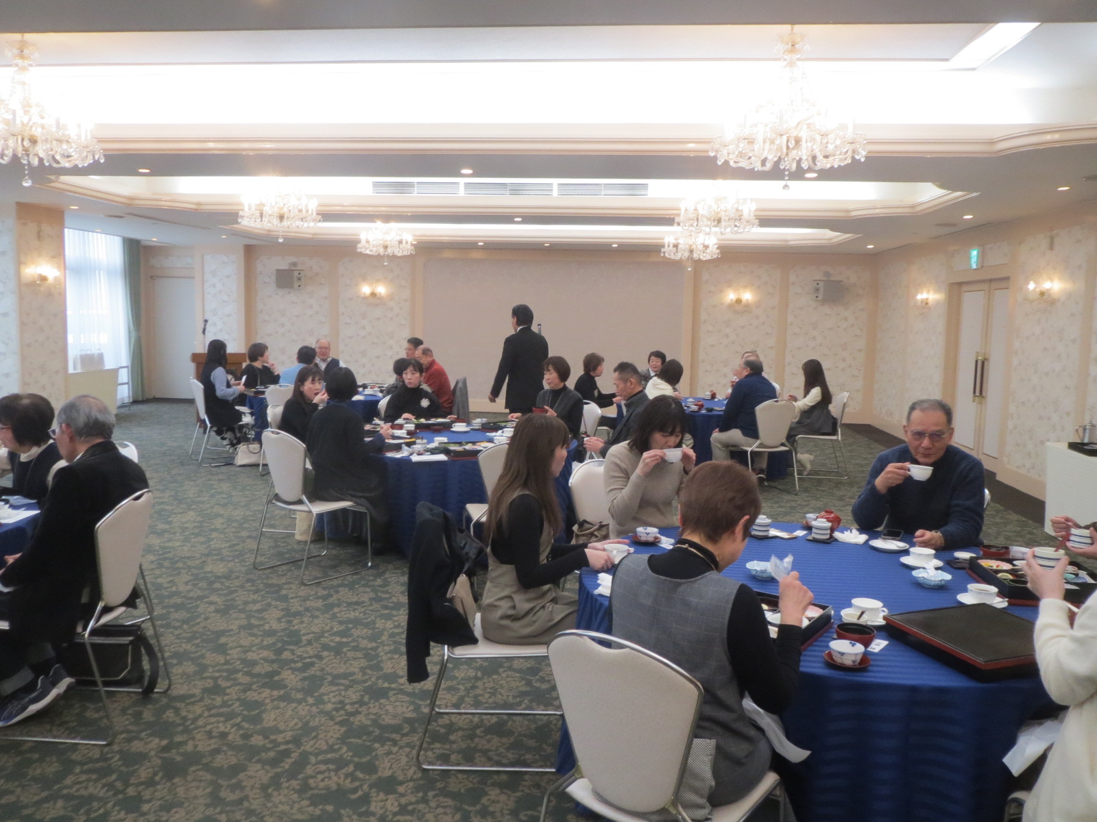 税金クイズ」とお食事2