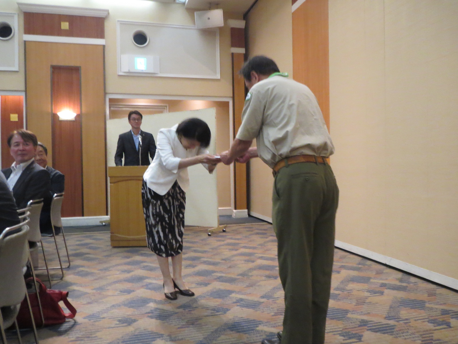 ボーイスカウト寄付贈呈式2